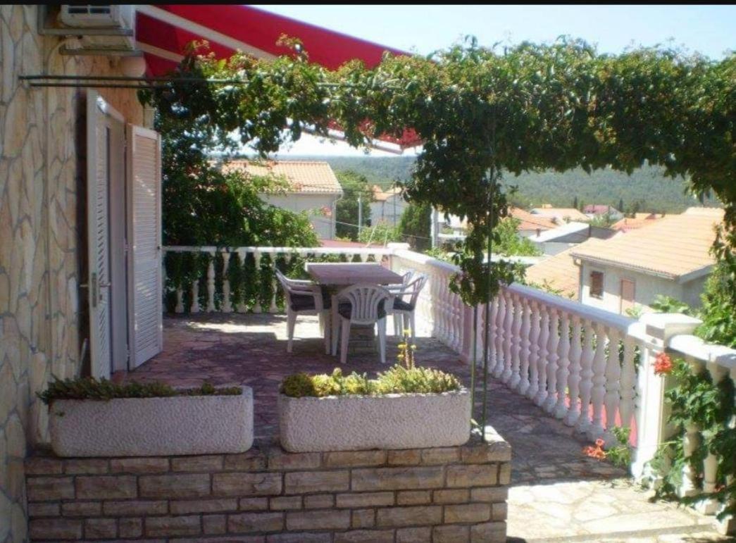 Happy 2bedroom Gornji Karin