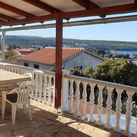 Happy 2Bedroom Apartments Gornji Karin Exterior photo