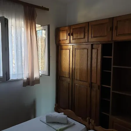 Happy 2Bedroom Apartments Gornji Karin Exterior photo